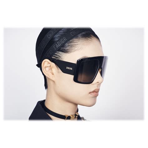 dior occhiali pekiama|DIOR Eyewear Sunglasses for Women .